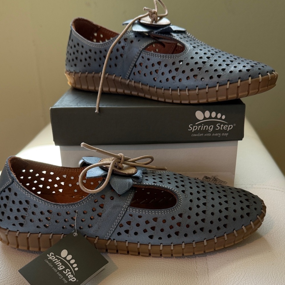 Spring Step Blue Perforated Flats